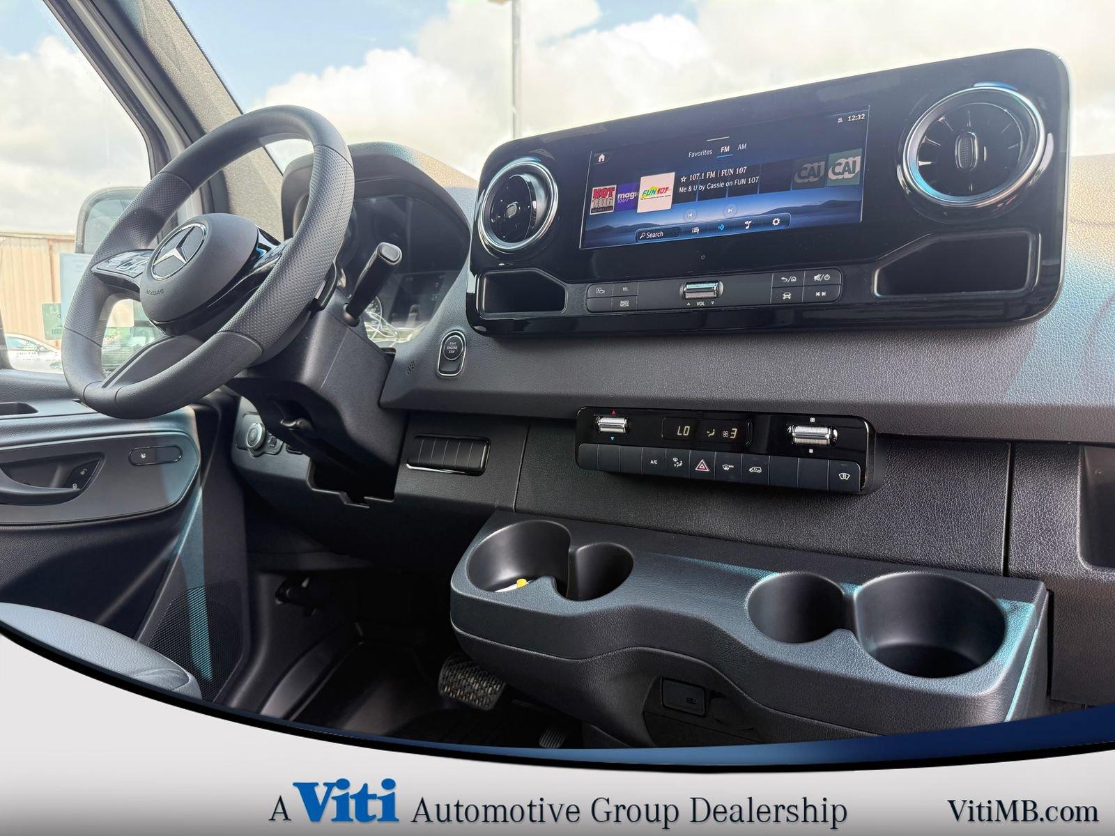 Used 2026 Mercedes-Benz Sprinter 2500 image 2