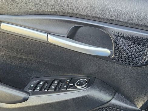 New 2026 Kia Seltos LX FWD image 18