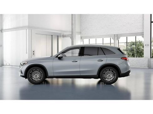 Certified 2026 Mercedes-Benz GLC 300 4MATIC image 34