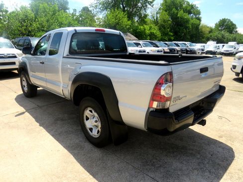 Used 2011 Toyota Tacoma PreRunner image 7