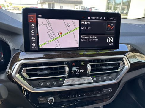 Used 2024 BMW X3 xDrive30i w/ Premium Package w/ZPA image 17