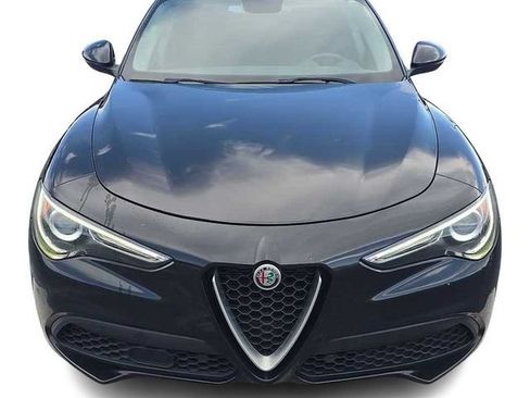 Used 2019 Alfa Romeo Stelvio Ti AWD/4WD image 2