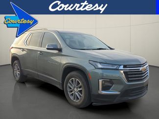 Used 2023 Chevrolet Traverse LT video 1