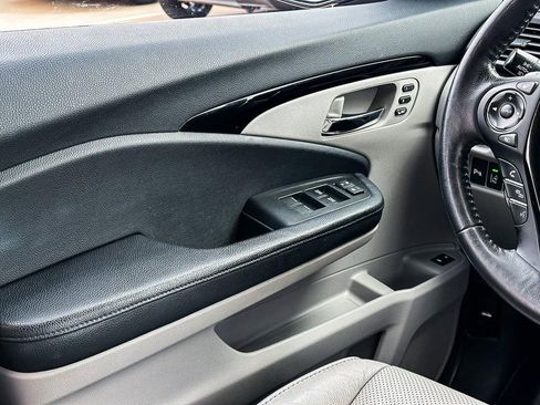 Used 2017 Honda Pilot Elite image 24