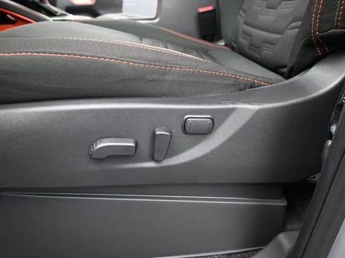 Used 2025 Nissan Frontier PRO-4X image 12