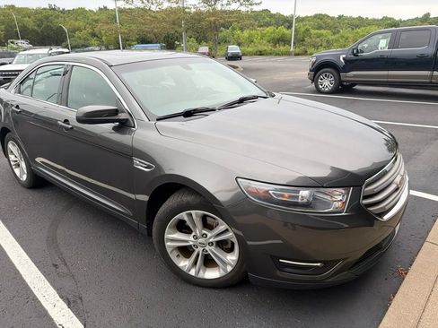 Used 2015 Ford Taurus SEL w/ Equipment Group 201A FWD image 1