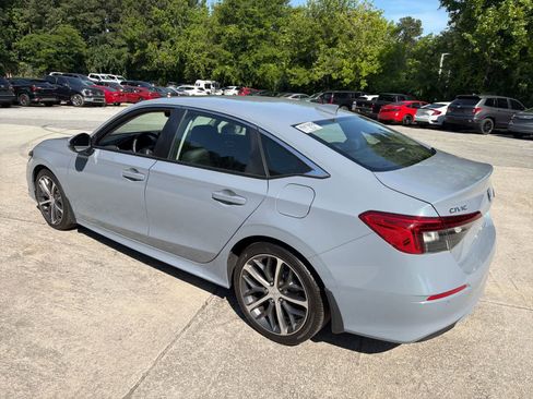 Used 2024 Honda Civic Touring image 7