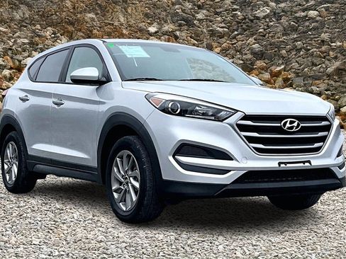 Used 2018 Hyundai Tucson SE image 9