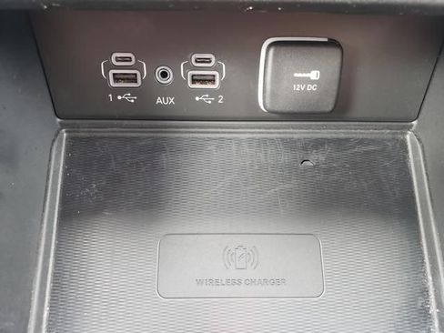 Used 2023 Jeep Grand Cherokee Altitude AWD/4WD image 20