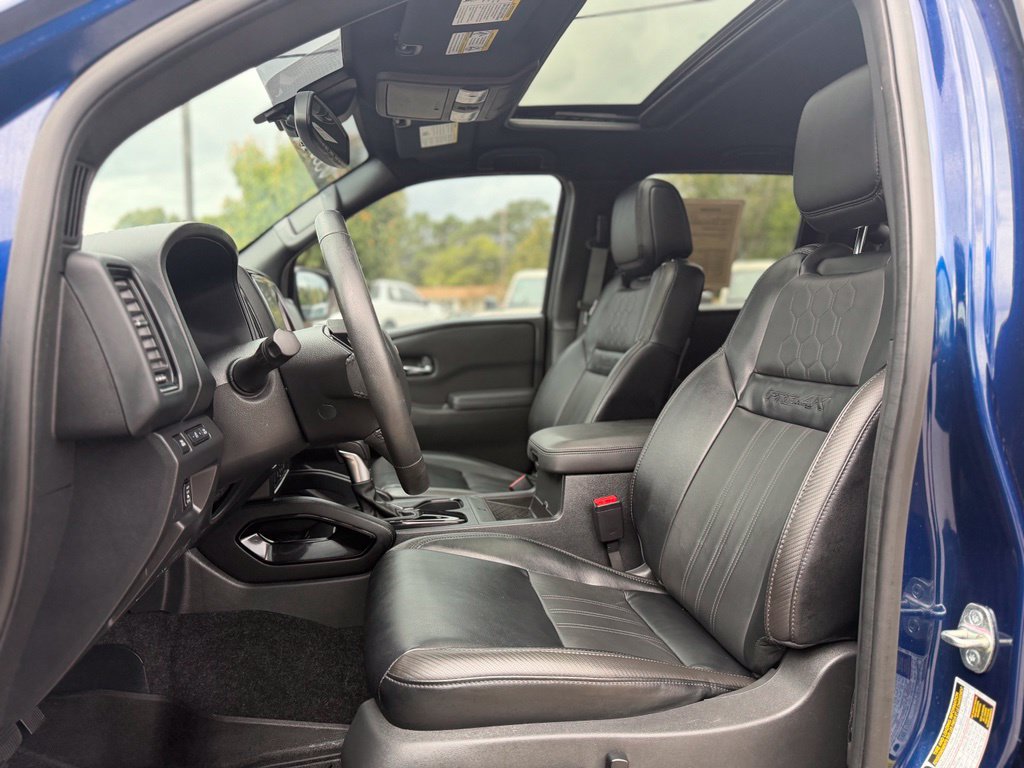 Used 2022 Nissan Frontier PRO-4X w/ Pro-4X Premium Package AWD/4WD image 12