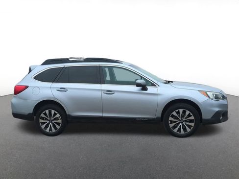 Used 2017 Subaru Outback 2.5i Limited image 7