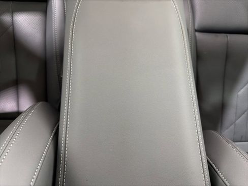 Used 2025 BMW X3 xDrive30i w/ Premium Package image 40