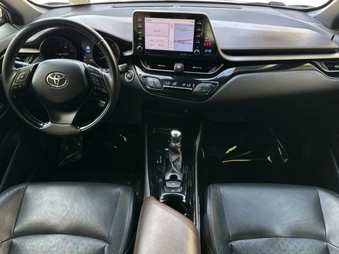 Used 2019 Toyota C-HR Limited FWD image 13
