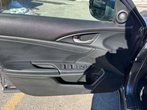 Used 2020 Honda Insight Touring image 15