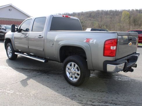 Used 2013 Chevrolet Silverado 3500 LT w/ Interior Plus Package image 3