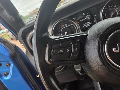 Used 2022 Jeep Wrangler Sport AWD/4WD image 19