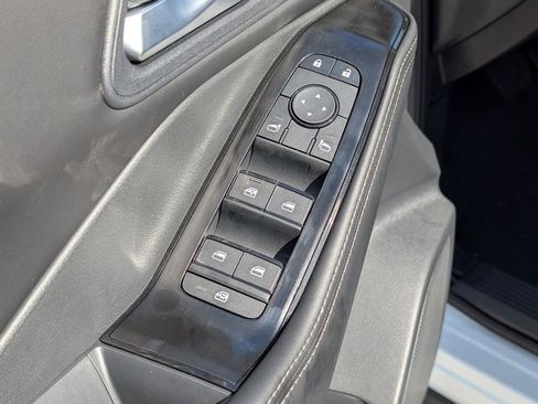 New 2026 Nissan Rogue SV FWD image 16