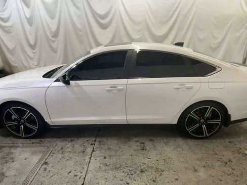 Certified 2025 Honda Accord Sport image 5