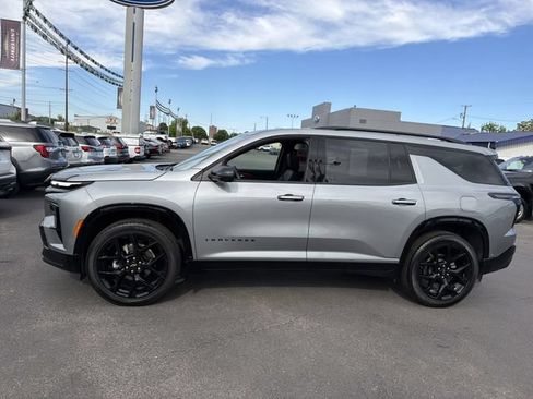Used 2026 Chevrolet Traverse RS AWD/4WD image 7