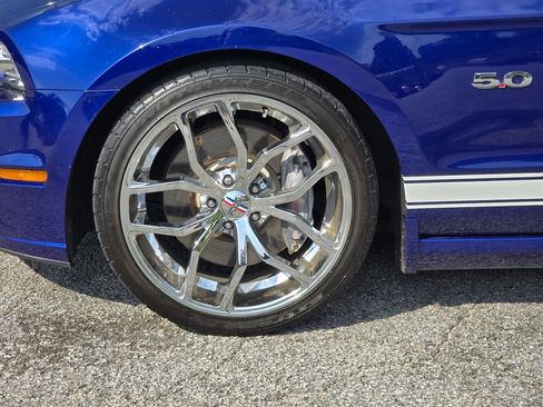 Used 2014 Ford Mustang GT w/ GT Brake Performance Package RWD image 11