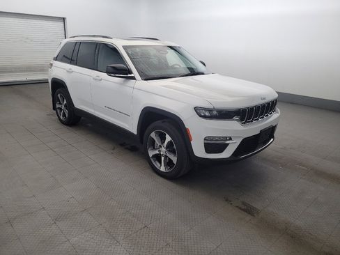 Used 2022 Jeep Grand Cherokee Limited 4xe AWD/4WD image 13