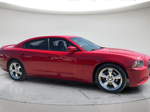 Used 2013 Dodge Charger R/T RWD image 3