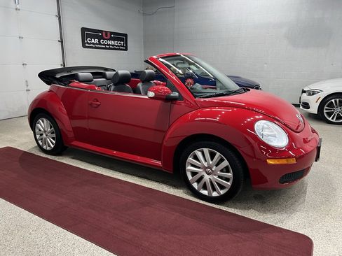 Used 2009 Volkswagen Beetle S image 10