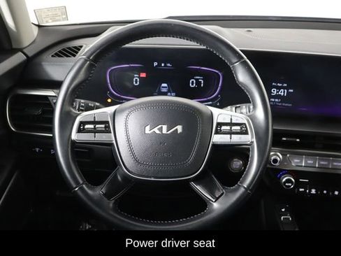 Used 2024 Kia Telluride S FWD image 7