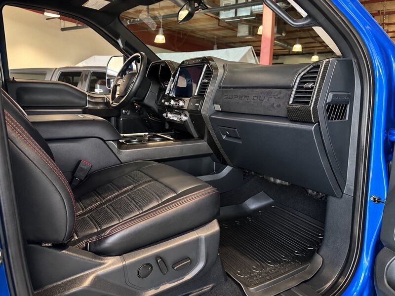 Used 2022 Ford F250 Lariat w/ Lariat Ultimate Package AWD/4WD image 17