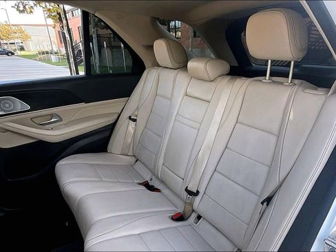 Used 2020 Mercedes-Benz GLE 350 w/ Premium Package image 34