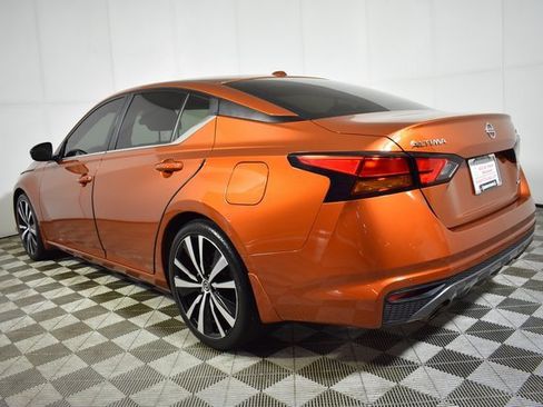 Used 2020 Nissan Altima 2.0 SR image 6