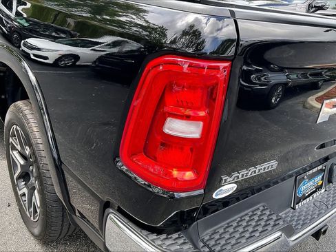 Used 2025 RAM 1500 Laramie AWD/4WD image 28