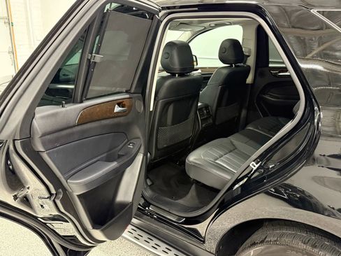 Used 2016 Mercedes-Benz GLE 350 4MATIC w/ Premium Package image 36