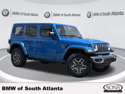 Used 2025 Jeep Wrangler Unlimited Sahara AWD/4WD image 1