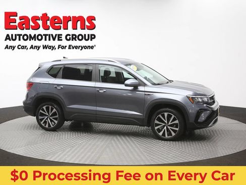 Used 2022 Volkswagen Taos SE FWD image 44