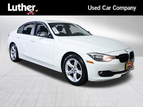 Used 2015 BMW 320i xDrive Sedan AWD/4WD image 1