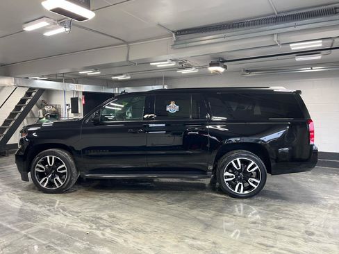 Used 2020 Chevrolet Suburban LT image 6