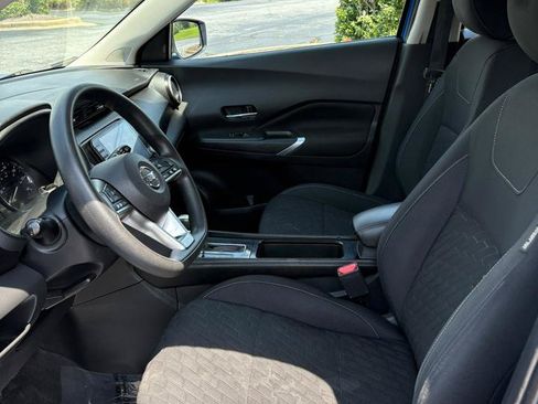 Used 2021 Nissan Kicks SV FWD image 10