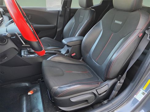 Used 2019 Hyundai Veloster 2.0 Premium image 19