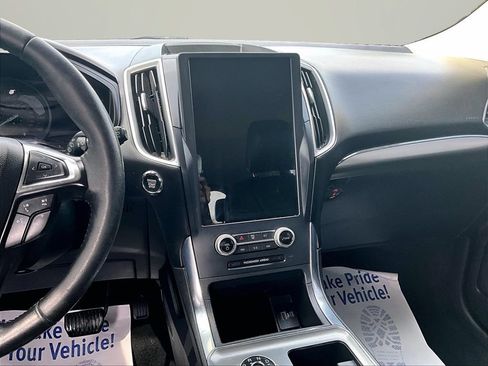 Used 2022 Ford Edge Titanium AWD/4WD image 6