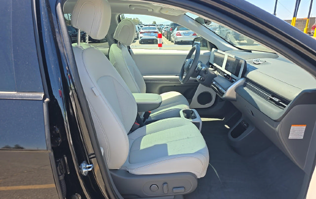 Used 2023 Hyundai Ioniq 5 Limited w/ Cargo Package AWD/4WD image 7