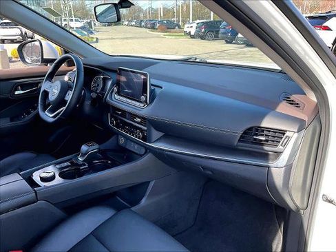 Certified 2023 Nissan Rogue SV w/ SV Premium B Package image 14