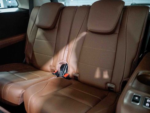 Certified 2026 Mercedes-Benz GLS 450 4MATIC image 19