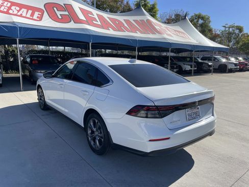 Certified 2023 Honda Accord EX image 28