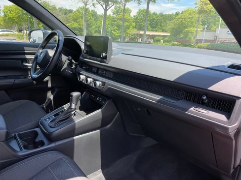 Certified 2025 Honda CR-V Sport image 32