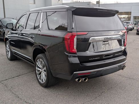 Used 2022 GMC Yukon Denali w/ Denali Premium Package image 5