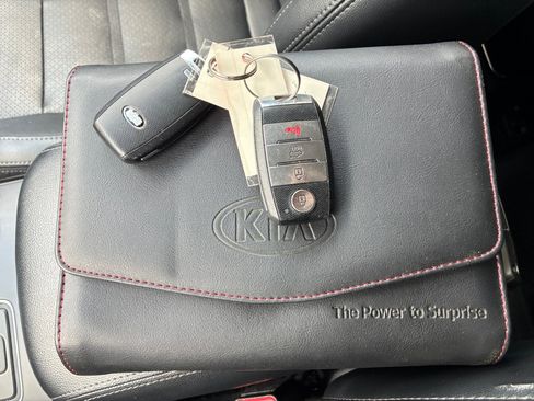 Used 2019 Kia Sorento EX FWD image 37