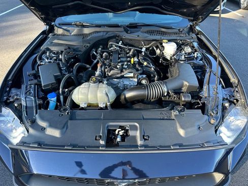 Used 2021 Ford Mustang Coupe image 10