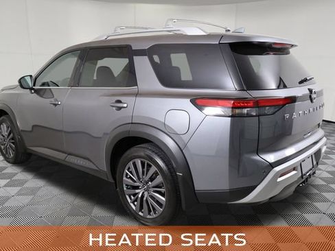 Used 2024 Nissan Pathfinder SL w/ SL Premium Package FWD image 10