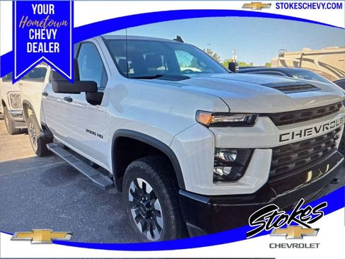 Used 2020 Chevrolet Silverado 2500 Custom w/ Custom Value Package AWD/4WD image 1